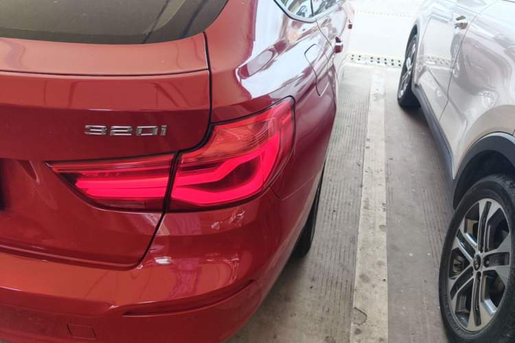 Used BMW 3 Series GT 2017 320i Sport Edition Right Rear Taillight