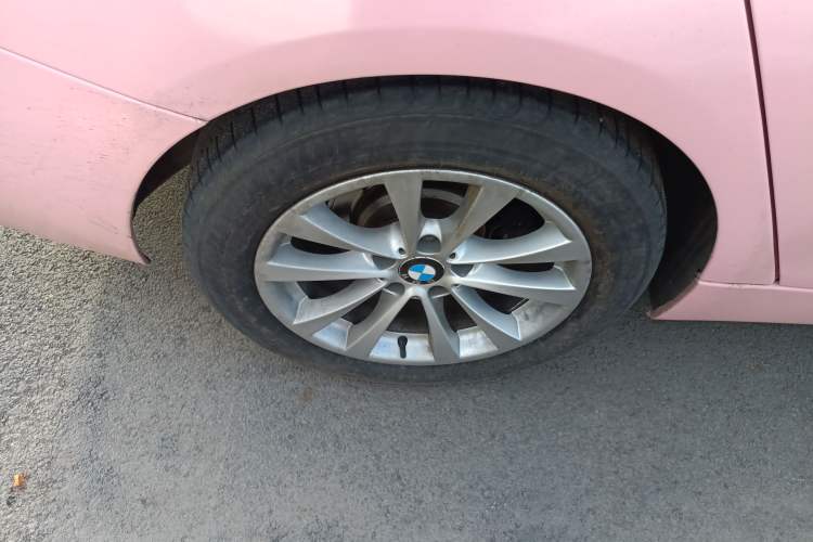 Used BMW 3 Series GT 2017 320i Sport Edition Right Rear Wheel Hub