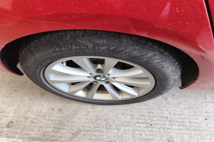 Used BMW 3 Series GT 2017 320i Sport Edition Right Rear Wheel Hub