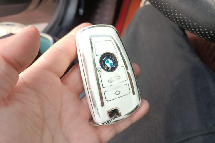 Used BMW 3 Series GT 2017 320i Sport Edition Vehicle Key