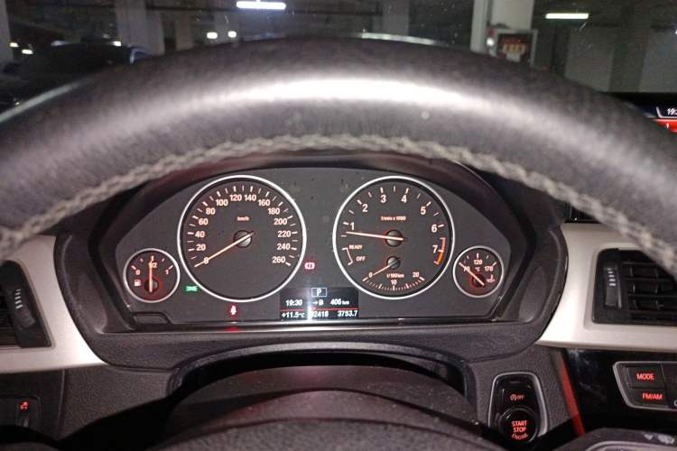 Used BMW 3 Series GT 2017 320i Sport Edition Instrument Cluster