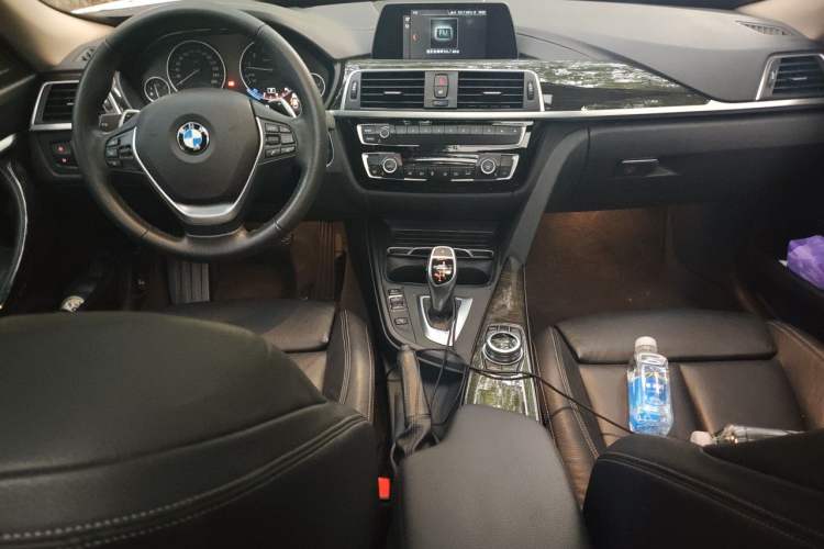 Used BMW 3 Series GT 2017 320i Luxury Design Package Audio And AC Panel