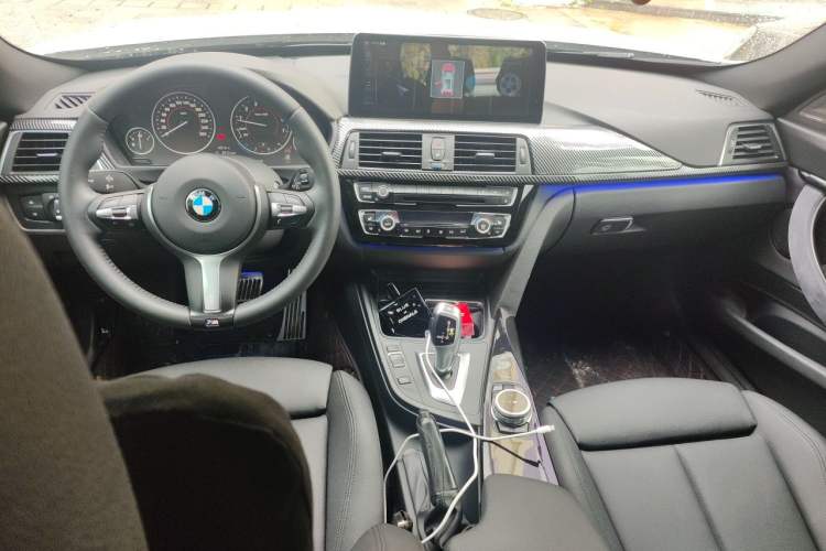 Used BMW 3 Series GT 2017 320i M Sport Center Console