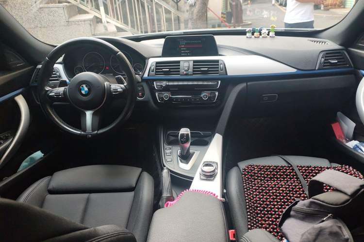 Used BMW 3 Series GT 2017 320i M Sport Center Console