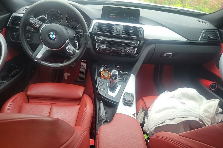 Used BMW 3 Series GT 2017 330i xDrive M Sport Center Console