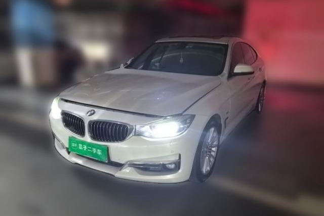 Ojetý BMW 3 Series GT 2017 320i Luxury Design Package