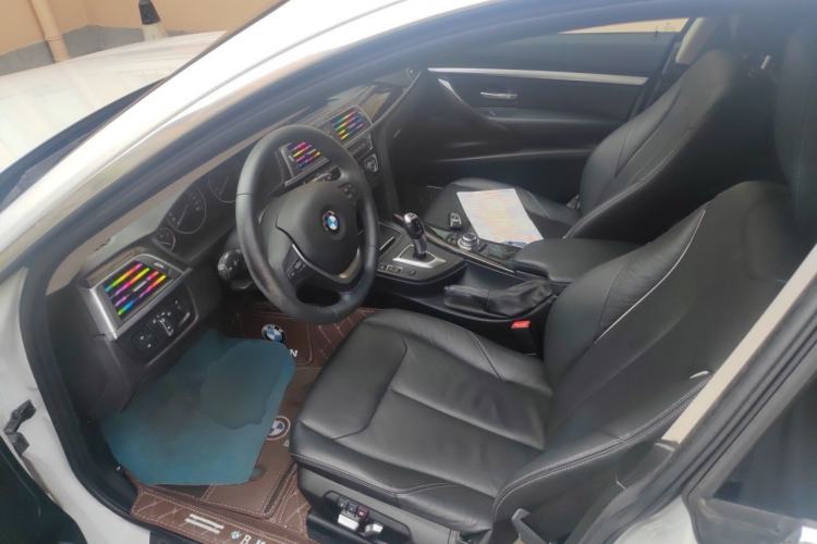 Used BMW 3 Series GT 2017 320i Sport Edition Driver Seat
