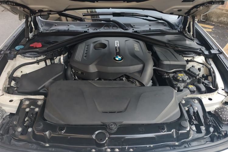 Used BMW 3 Series GT 2017 320i M Sport Engine Bay