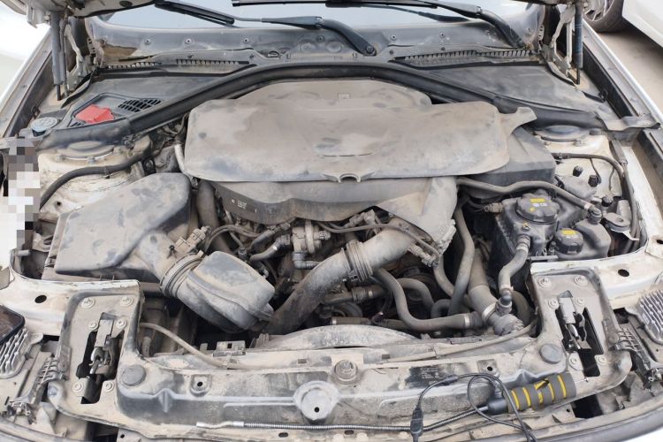 Used BMW 3 Series GT 2017 320i Sport Edition Engine Bay