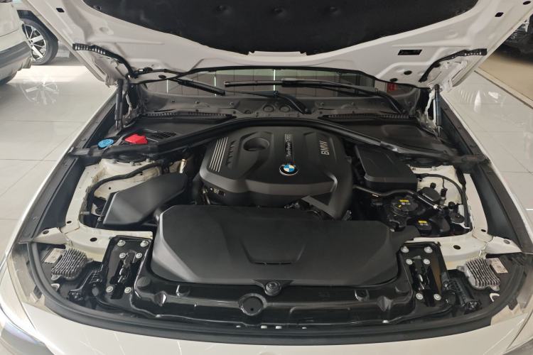 Used BMW 3 Series GT 2017 320i Sport Edition Engine Bay
