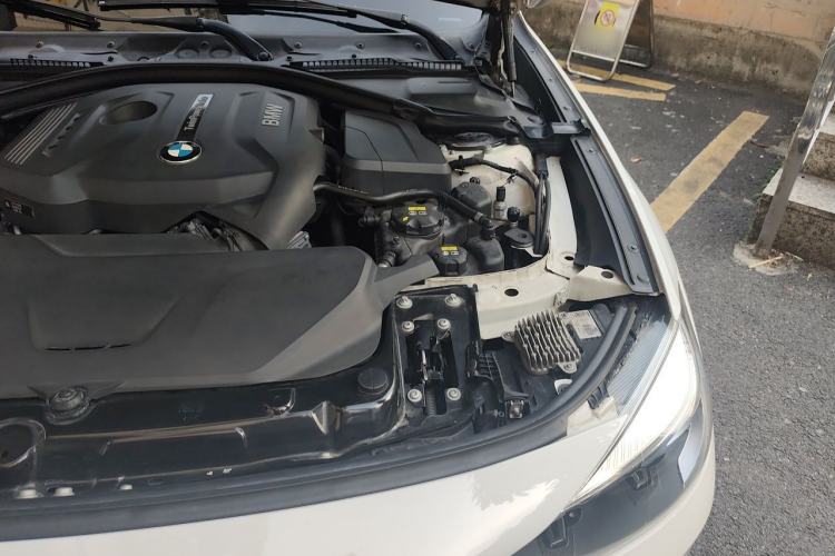 Used BMW 3 Series GT 2017 320i M Sport Engine Bay Left