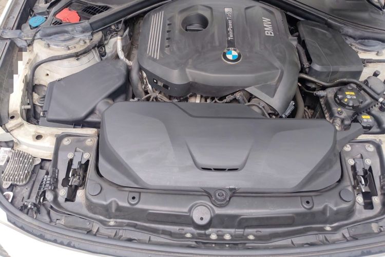Used BMW 3 Series GT 2017 320i M Sport Engine Bay