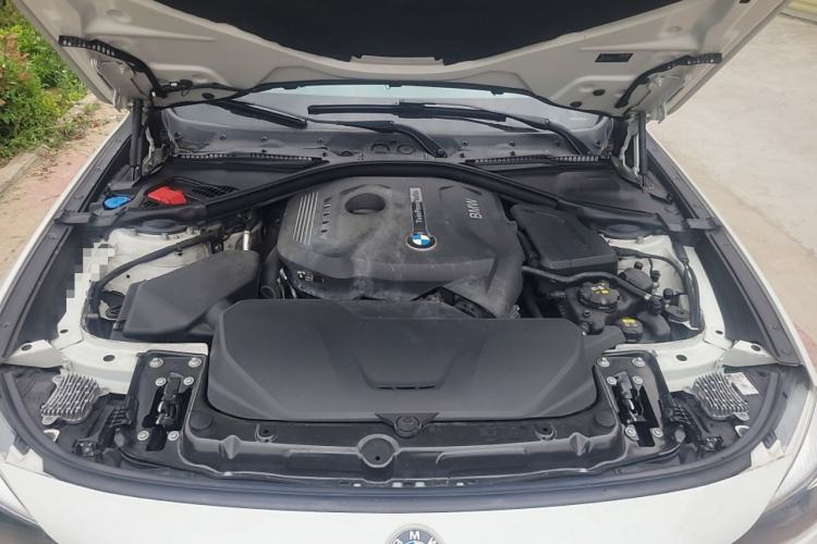 Used BMW 3 Series GT 2017 330i xDrive M Sport Engine Bay