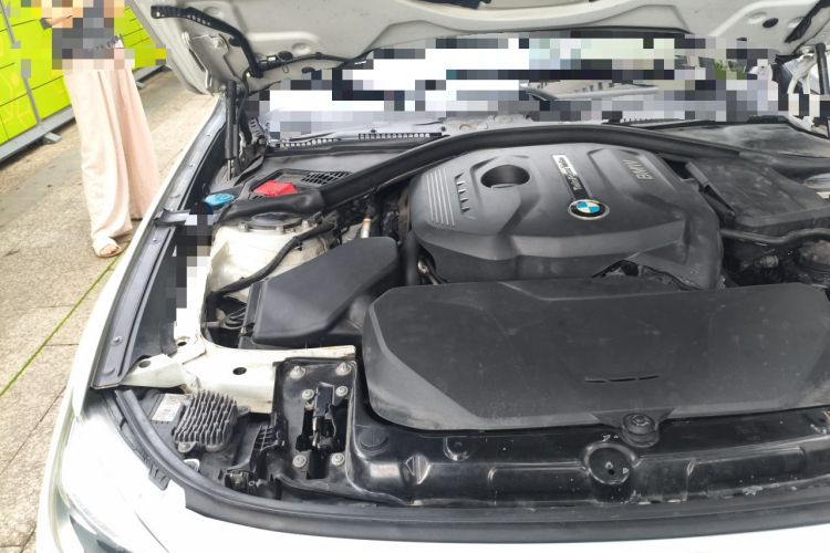 Used BMW 3 Series GT 2017 320i Sport Edition Engine Bay Right