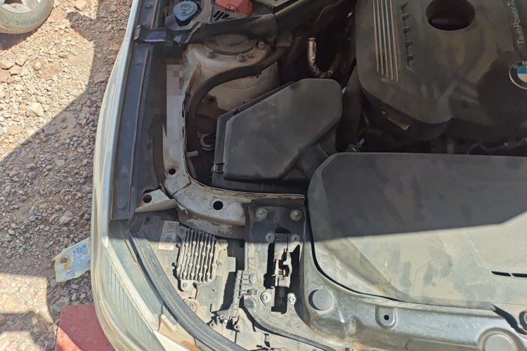Used BMW 3 Series GT 2017 320i Sport Edition Engine Bay Right