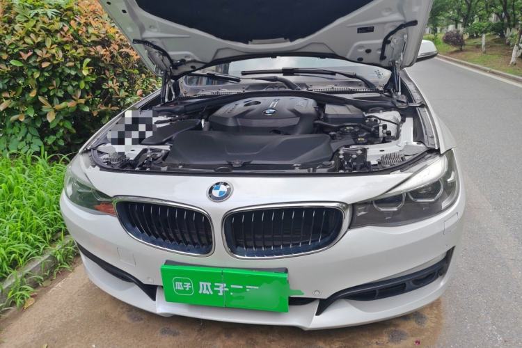 Used BMW 3 Series GT 2017 320i Sport Edition Engine Bay