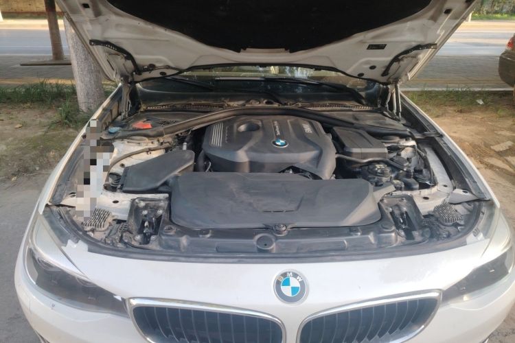 Used BMW 3 Series GT 2017 320i Sport Edition Engine Bay