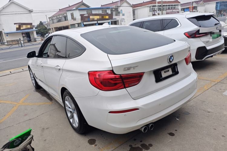Used BMW 3 Series GT 2017 320i Sport Edition Exterior 2