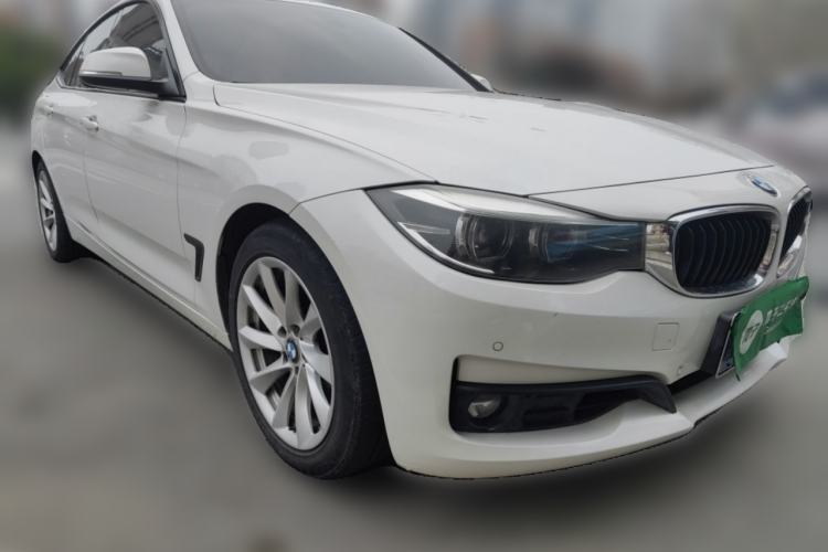 Used BMW 3 Series GT 2017 320i Sport Edition Exterior 2