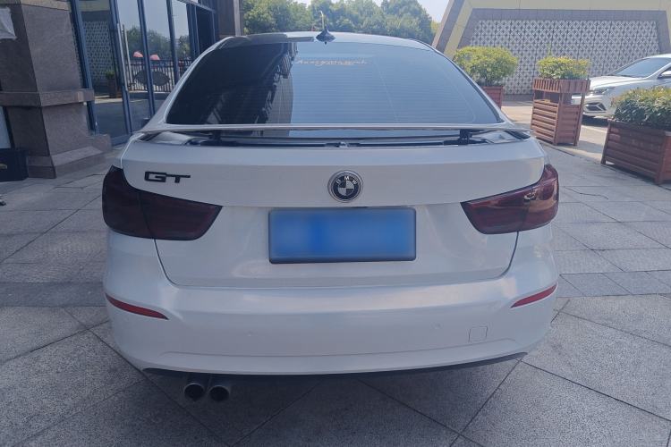 Used BMW 3 Series GT 2017 320i Sport Edition Exterior 4