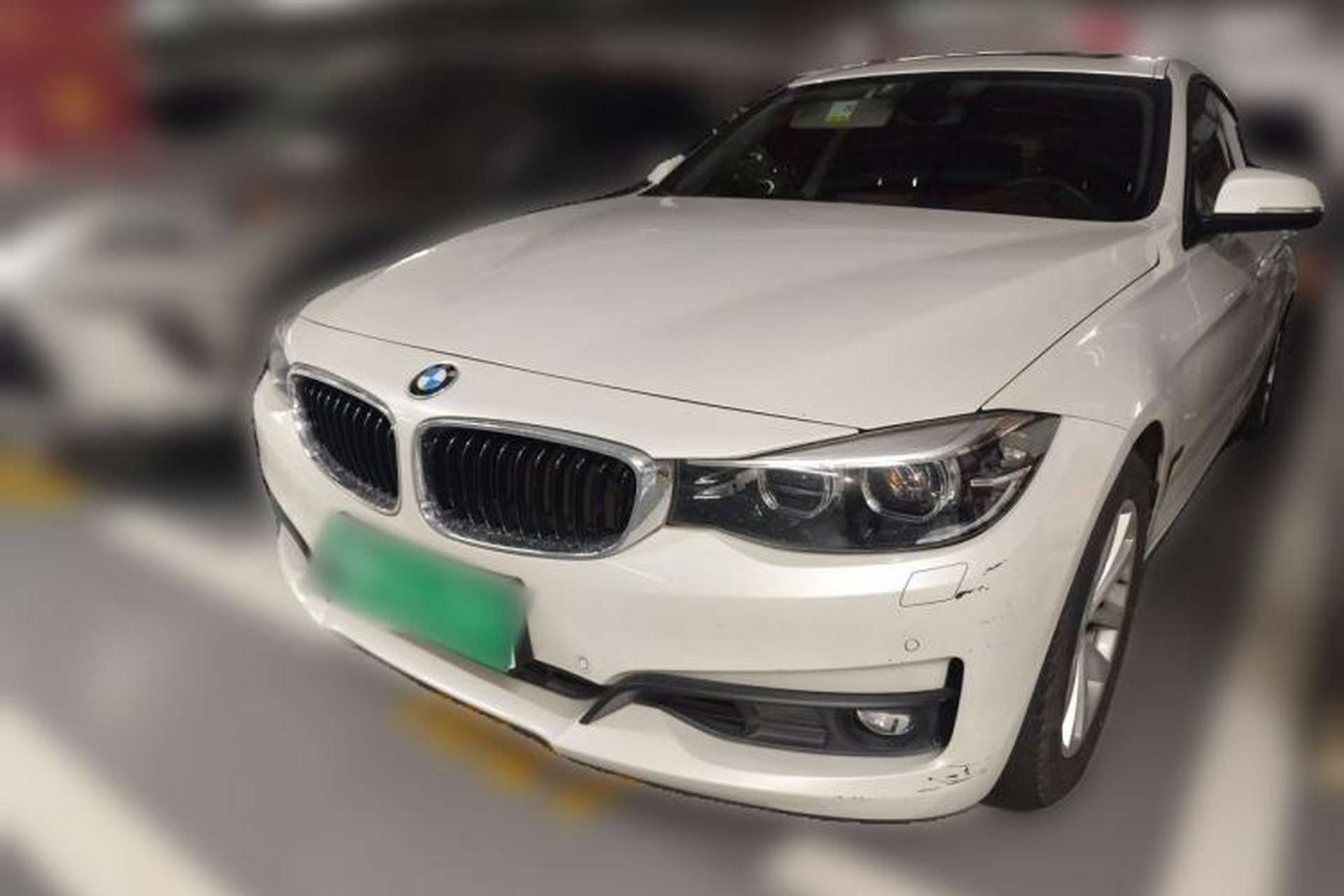 Used BMW 3 Series GT 2017 320i Sport Edition Front Left 45 Deg