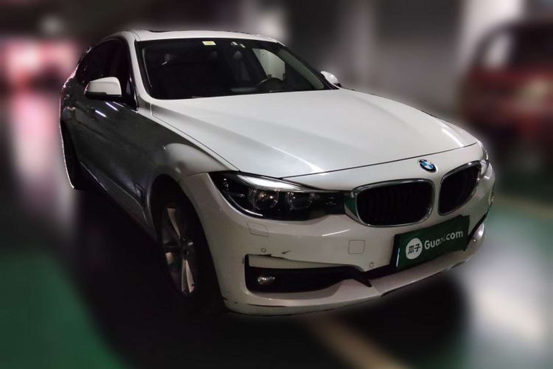 Used BMW 3 Series GT 2017 320i Sport Edition Front Right 45 Deg