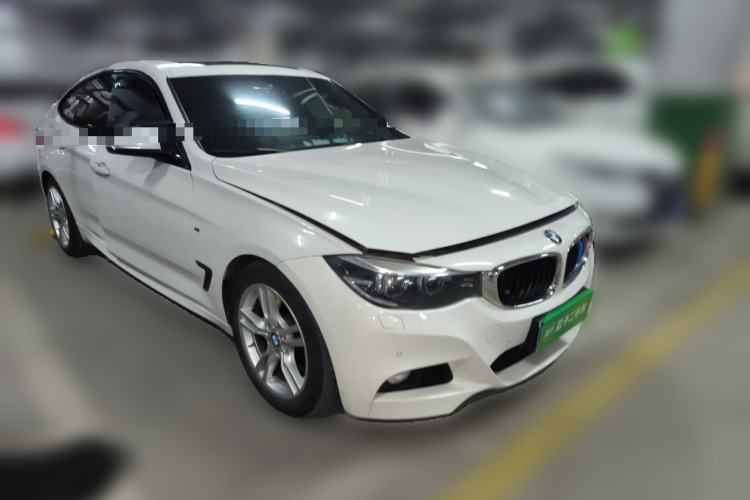 Used BMW 3 Series GT 2017 320i M Sport Front Right 45 Deg
