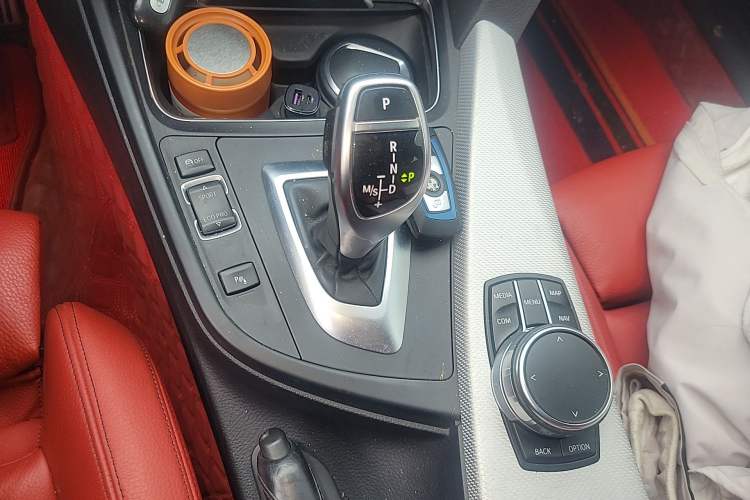 Used BMW 3 Series GT 2017 330i xDrive M Sport Gear Lever