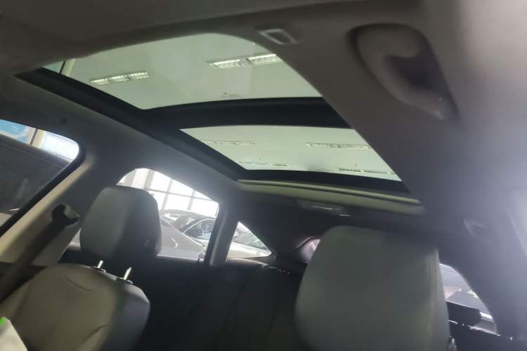 Used BMW 3 Series GT 2017 320i Sport Edition Headliner