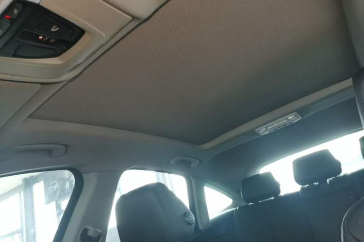 Used BMW 3 Series GT 2017 320i Sport Edition Headliner