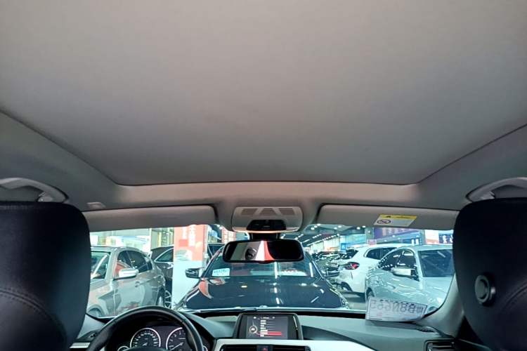 Used BMW 3 Series GT 2017 320i Sport Edition Headliner