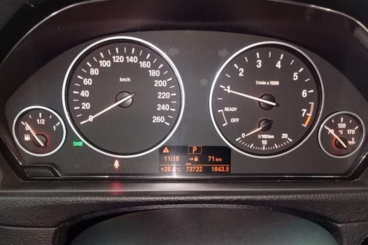 Used BMW 3 Series GT 2017 320i Sport Edition Instrument Cluster
