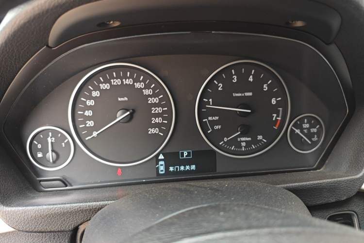 Used BMW 3 Series GT 2017 320i Sport Edition Instrument Cluster