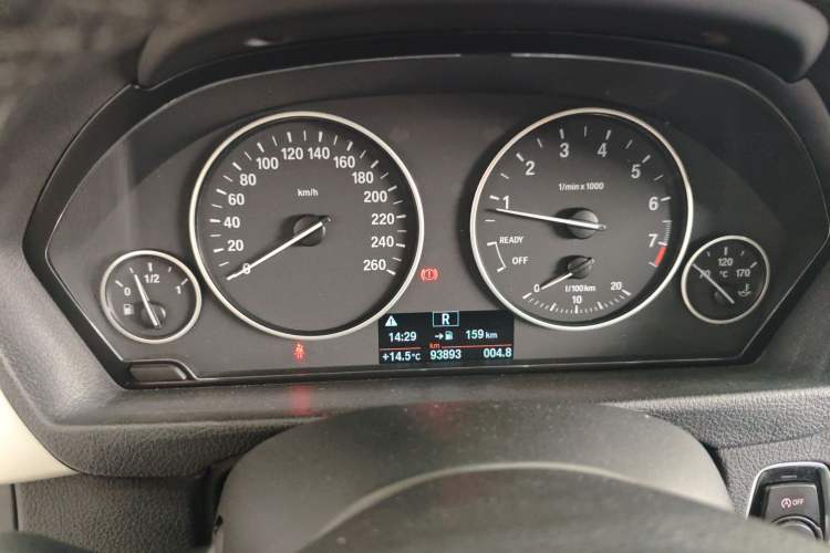 Used BMW 3 Series GT 2017 320i Sport Edition Instrument Cluster