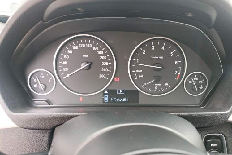 Used BMW 3 Series GT 2017 320i Sport Edition Instrument Cluster
