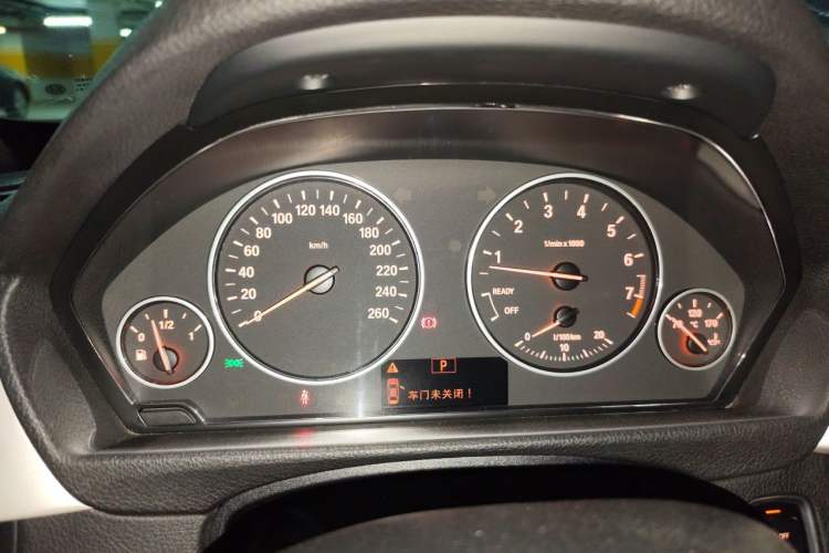 Used BMW 3 Series GT 2017 320i Sport Edition Instrument Cluster