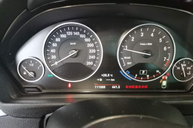 Used BMW 3 Series GT 2017 320i Sport Edition Instrument Cluster
