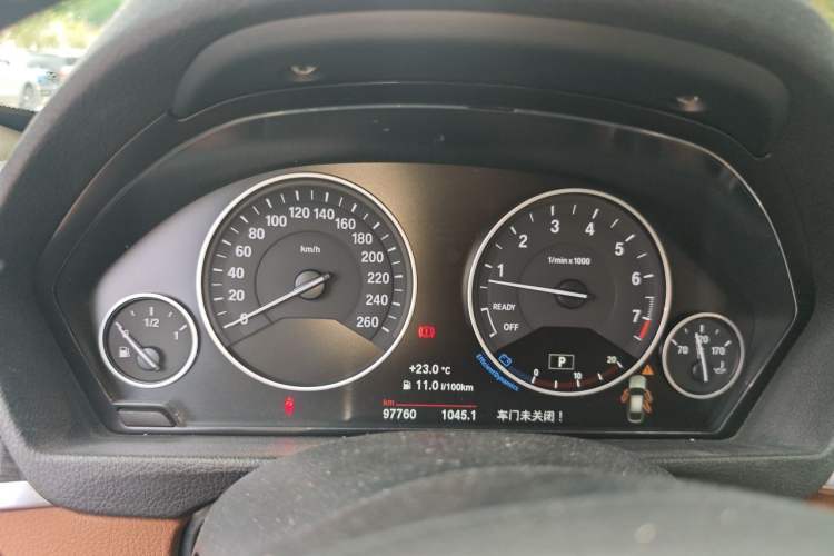 Used BMW 3 Series GT 2017 320i Luxury Design Package Instrument Cluster