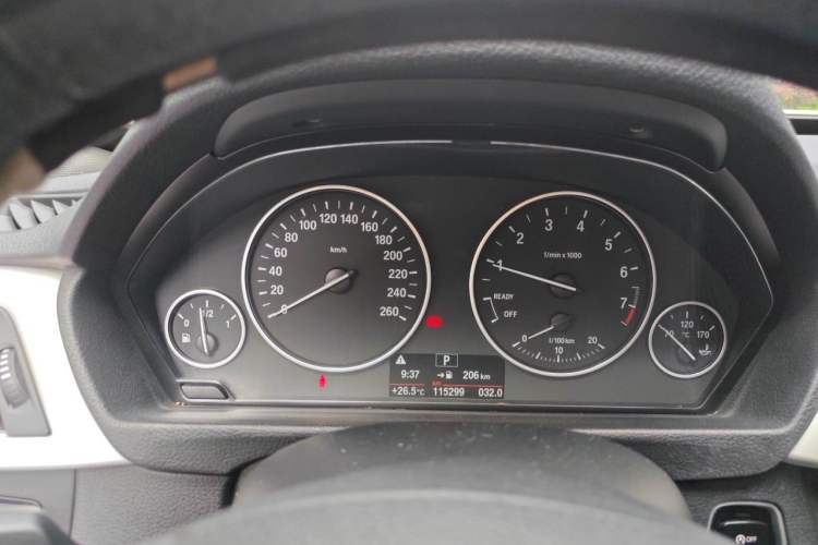 Used BMW 3 Series GT 2017 320i Sport Edition Instrument Cluster