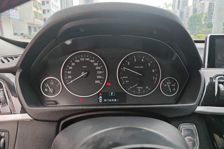Used BMW 3 Series GT 2017 320i Sport Edition Instrument Cluster