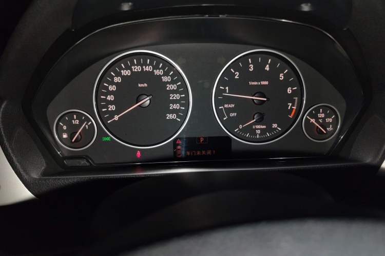 Used BMW 3 Series GT 2017 320i Sport Edition Instrument Cluster
