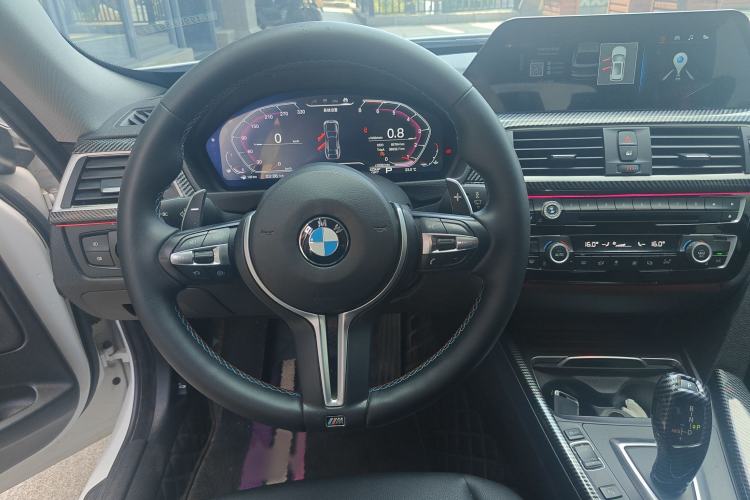 Used BMW 3 Series GT 2017 320i Sport Edition Interior 3