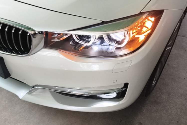 Used BMW 3 Series GT 2017 320i Luxury Design Package Left Front Headlight