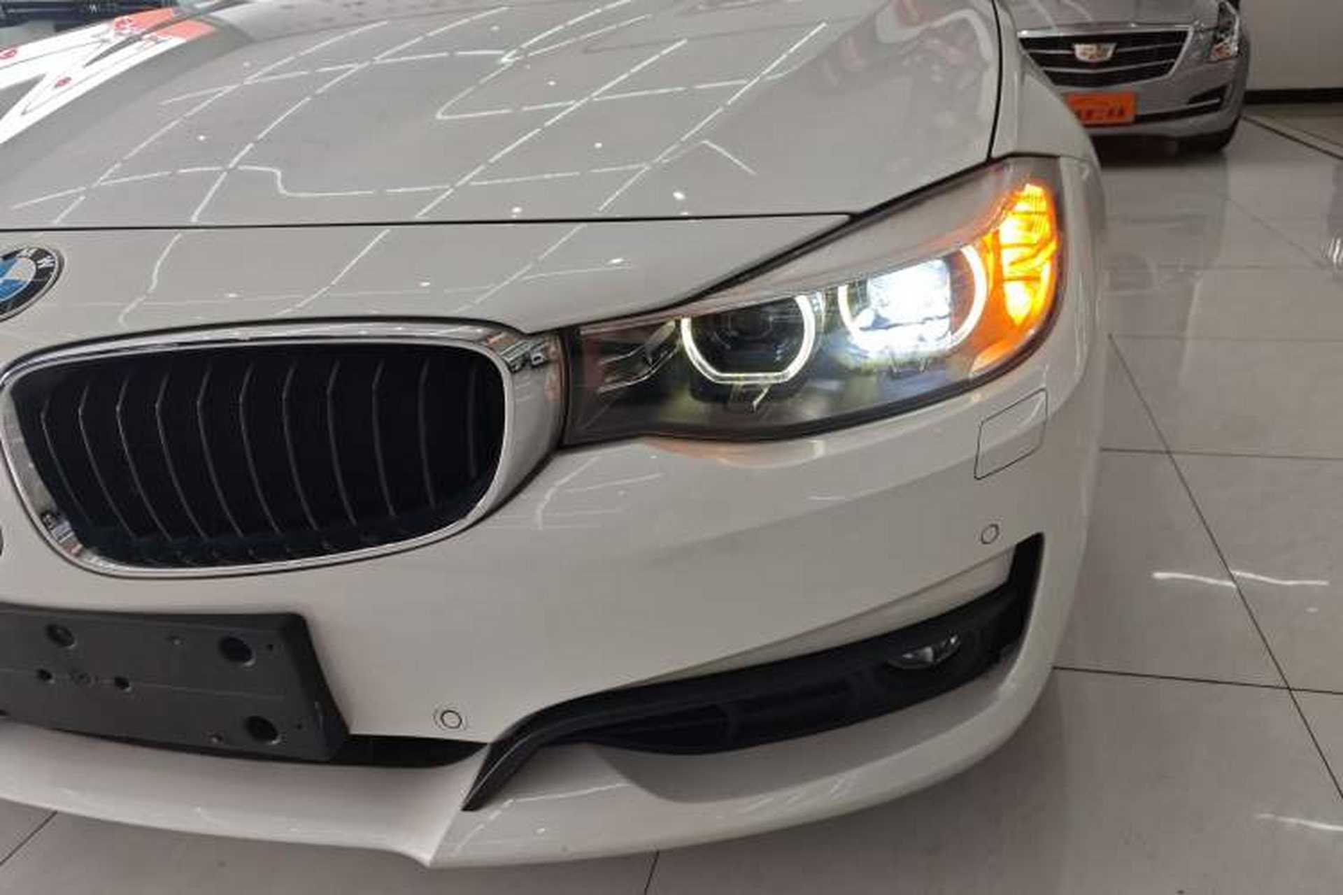 Used BMW 3 Series GT 2017 320i Sport Edition Left Front Headlight