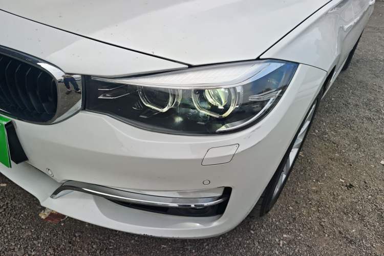 Used BMW 3 Series GT 2017 320i Sport Edition Left Front Headlight