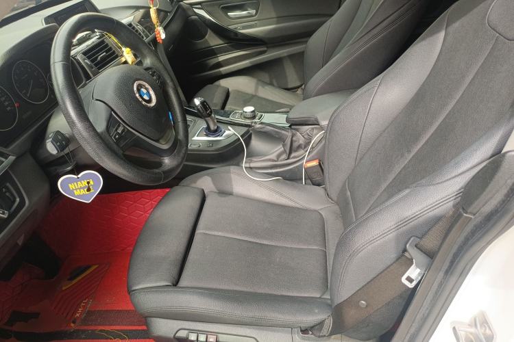 Used BMW 3 Series GT 2017 320i Sport Edition Left Front Seat