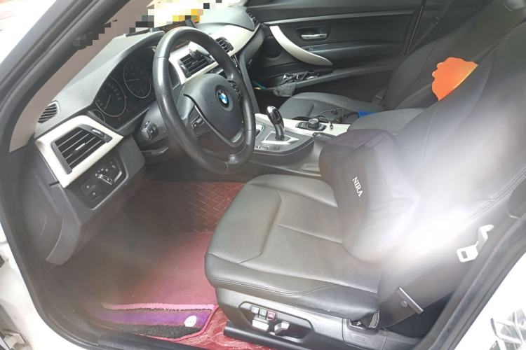 Used BMW 3 Series GT 2017 320i Sport Edition Left Front Seat