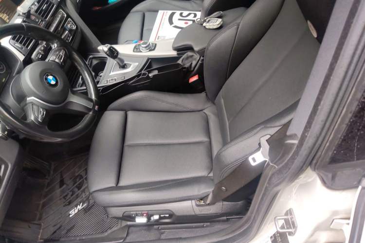 Used BMW 3 Series GT 2017 320i M Sport Left Front Seat