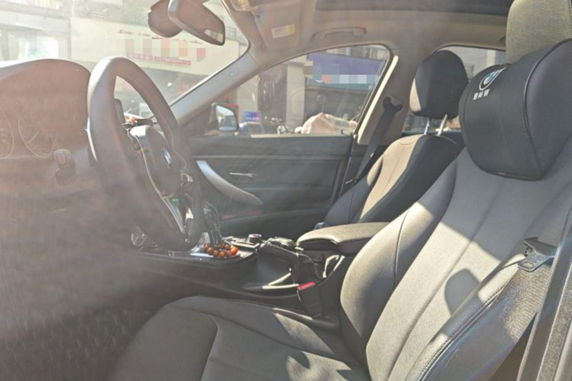 Used BMW 3 Series GT 2017 320i Sport Edition Left Front Seat
