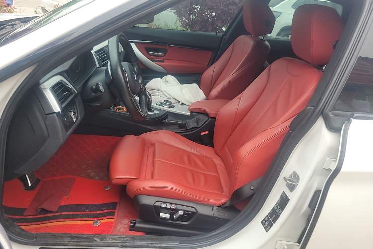 Used BMW 3 Series GT 2017 330i xDrive M Sport Left Front Seat